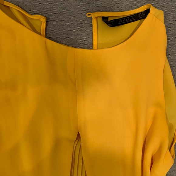 Zara Top - Picture 3 of 3